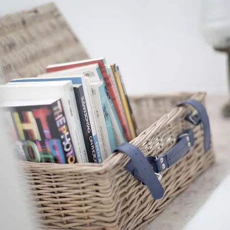 Guestready - Hygge-style In Historical Graca Apartment Lisbon