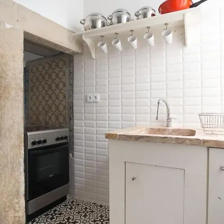 Guestready - Hygge-style In Historical Graca Apartment Lisbon